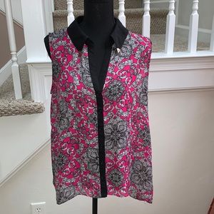 Sleeveless shirt | Cato